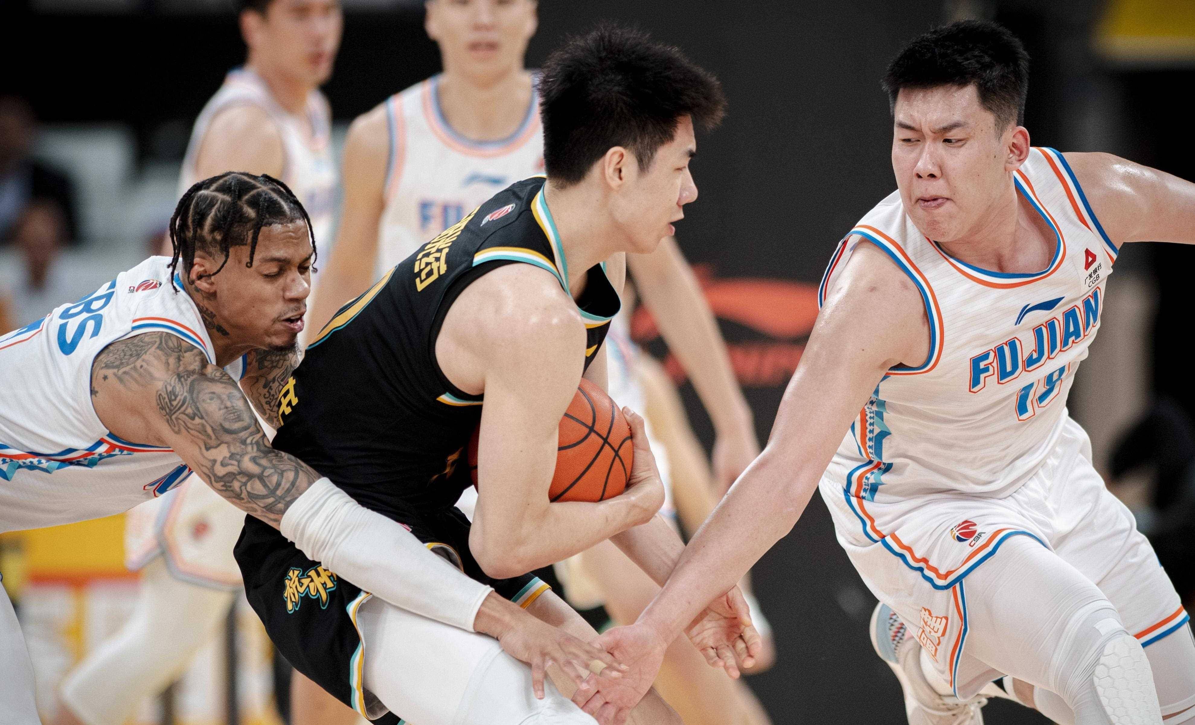 安全信誉导航-重磅！广厦男篮战术微调备战足总杯浙江队围绕NBA季后赛外线爆发，集结日奥兰多魔术绝杀压哨(篮网vs魔术欧文60分全场回放免费)